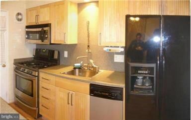 5911 Cedonia Ave, Baltimore, MD 21206 - photo 4