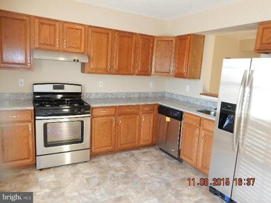 1240 Seron Ct, Sykesville, MD 21784 - photo 6