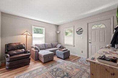 352 W Tacoma St, Clawson, MI 48017 - photo 4