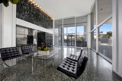 Commonwealth Plaza Condominium unit 2718, Chicago, IL 60657 - photo 2