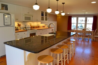 411 Ocean Rd, Portsmouth, NH 03801 - photo 3