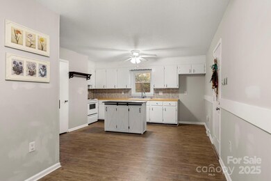 604 Coldstream Cir, Chester, SC 29706 - photo 5