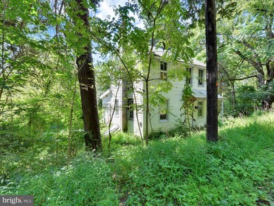 100 N Market St, New Ringgold, PA 17960 - photo 2