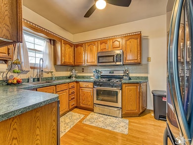 928 Wolverine Ave, Monroe, MI 48161 - photo 3