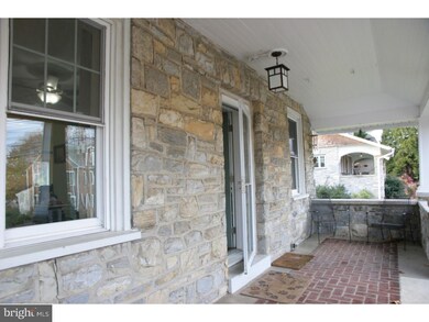 102 W Circular Ave, Paoli, PA 19301 - photo 2