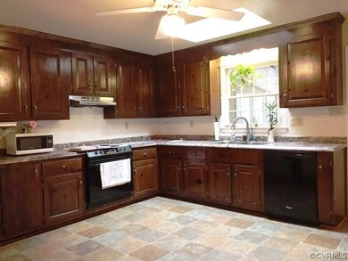 11420 Chalkley Rd, Chesterfield, VA 23831 - photo 5