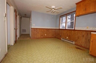 238 Brightwells Mill Rd, Madison Heights, VA 24572 - photo 4