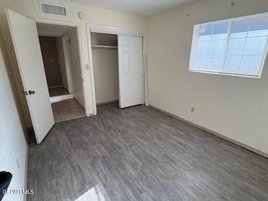 Vista apartment c room 1