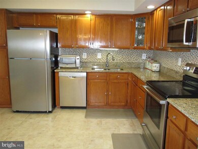 8751 Birkenhead Ct, Laurel, MD 20723 - photo 7