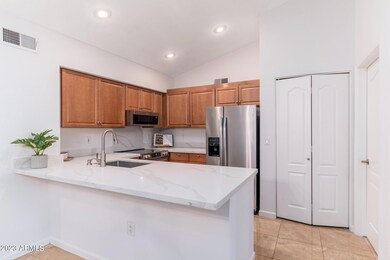 4848 N 36th St - 12
