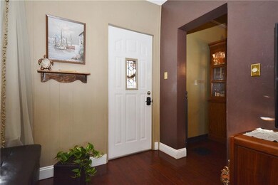 Inviting Entryway~