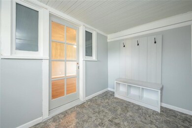 3838 E 29th St, Des Moines, IA 50317 - photo 3