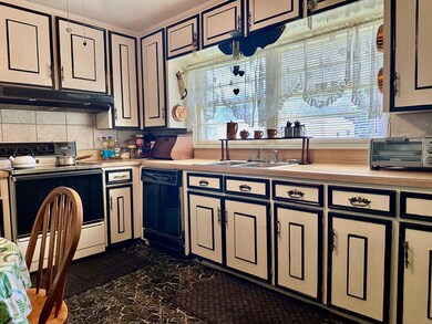 2540 Crescent Dr, Albany, GA 31705 - photo 5