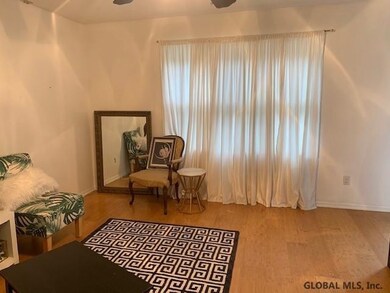 261 Myrtle Ave, Albany, NY 12208 - photo 5