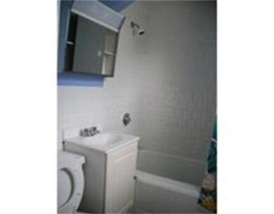 25 Vine Ave unit Rt,1st fl, Quincy, MA 02169 - photo 4