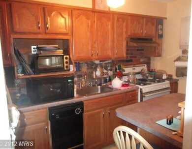 426 Westshire Dr, Catonsville, MD 21228 - photo 3