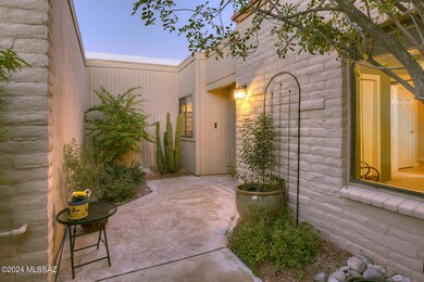 Enclosed courtyard entry