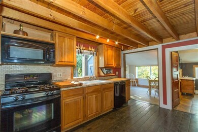 52 Rawson Ave, Camden, ME 04843 - photo 3