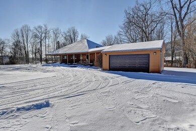 Attached Garage