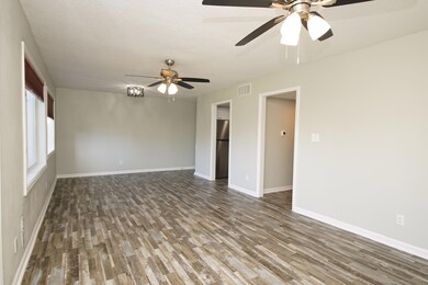 14BFinisterraJLiving5