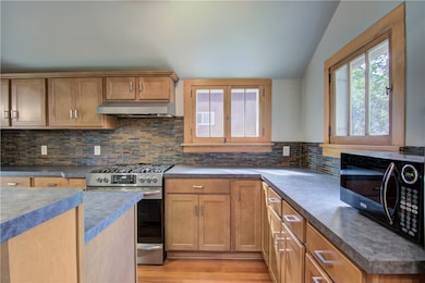 2029 4th St, Eau Claire, WI 54703 - photo 6