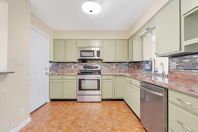 Kitchen 4