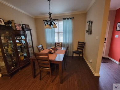 528 Mitchell Ryan, Wake Village, TX 75501 - photo 5