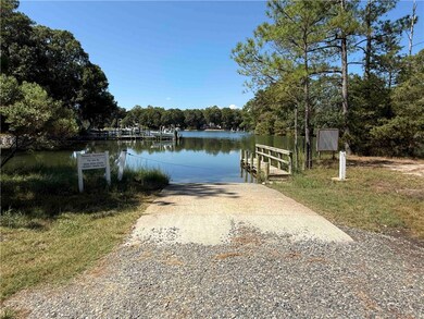 9 Comanchee Ln, Kilmarnock, VA 22482 - photo 3