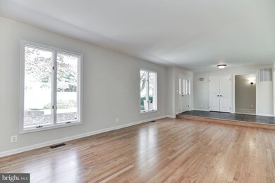 9832 Log House Ct, Gaithersburg, MD 20882 - photo 4