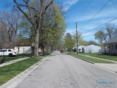 2332 Airline Ave, Toledo, OH 43609 - photo 7