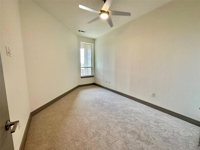 The View on Carrollton, Carrollton, TX 75007 - photo 3