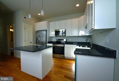 826 N Patterson Park Ave, Baltimore, MD 21205 - photo 7