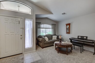 3852 E Thornton Ave-12