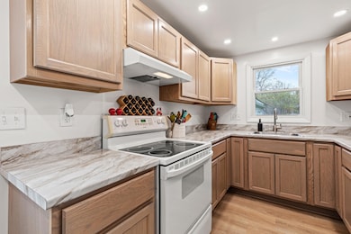 9 David St, Lisbon, ME 04252 - photo 5