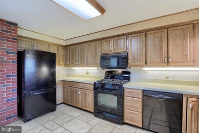 3943 Locust Grove Rd, Columbia, PA 17512 - photo 7