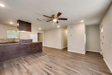 1239 Briarwood Dr, Mesquite, TX 75149 - photo 5