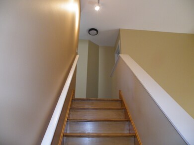 1059 Viewpoint Dr, Lake In the Hills, IL 60156 - photo 6