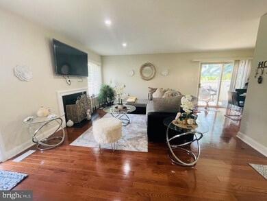 20204 Grazing Way, Montgomery Village, MD 20886 - photo 4