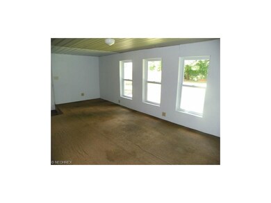 Large bonus room for extra bedroom office or playroom with view to back yard New vinyl windows
