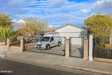 38466 Sumac Ave, Palmdale, CA 93550 - photo 2