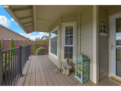 2458 Otto St, Springfield, OR 97477 - photo 3