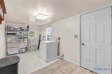 108 Locust St, Luckey, OH 43443 - photo 5