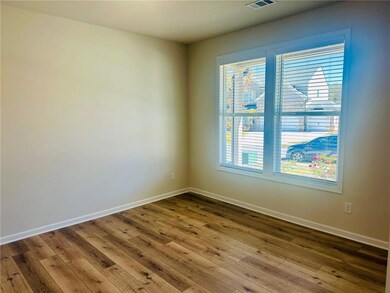 325 Rodeo Dr, Auburn, GA 30011 - photo 4