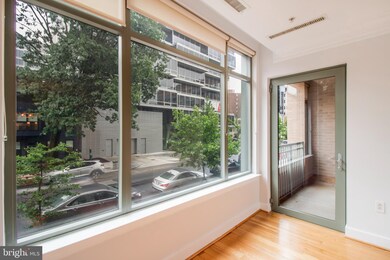 The Columbia Residences unit 237, Washington, DC 20037 - photo 5