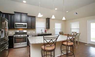 2795 Hidden Hollow Ln, Conroe, TX 77385 - photo 6