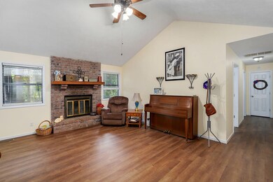 204 W Herndon Rd, Nixa, MO 65714 - photo 3