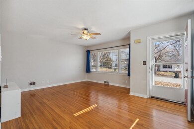 1913 Iowa St, Cedar Falls, IA 50613 - photo 4