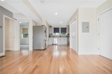 60 Village Green N unit 7, East Providence, RI 02915 - photo 3