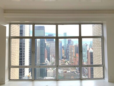 216 E 47th St unit PH, New York, NY 10017 - photo 4