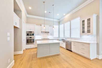 2728 Maxroy St, Houston, TX 77007 - photo 3